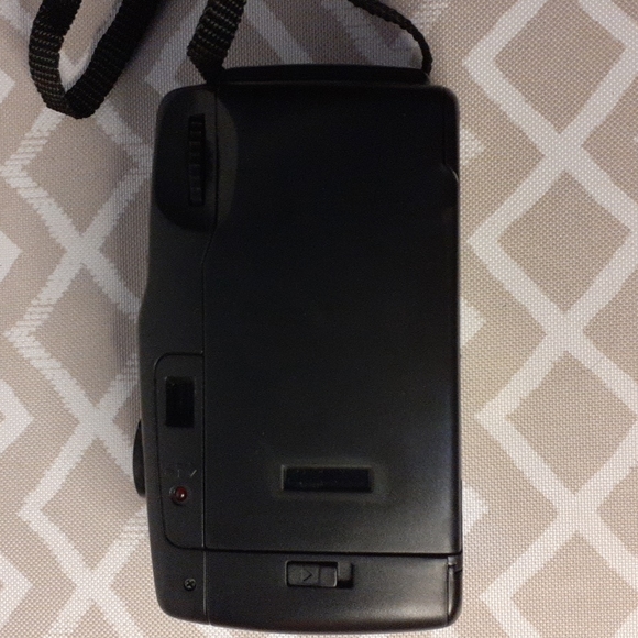 Vivitar PK 3587 Focus Free Point and Shoot 35 mm Camera Untested - Picture 5 of 10